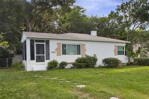 1308 Mariva Avenue Leesburg FL 34748