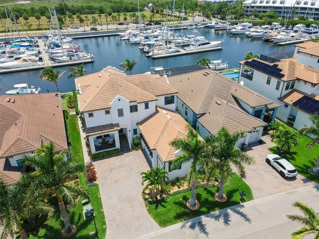 3028 Christophers Watch Lane Ruskin FL 33570