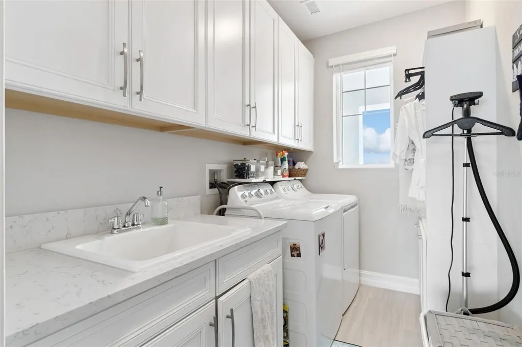 3028 Christophers Watch Lane Ruskin FL 33570