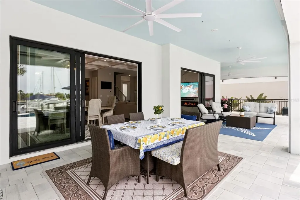 3028 Christophers Watch Lane Ruskin FL 33570