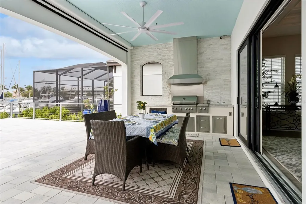 3028 Christophers Watch Lane Ruskin FL 33570