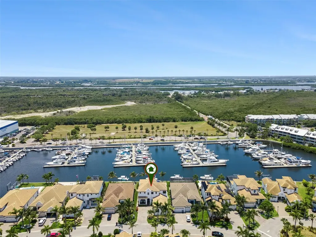 3028 Christophers Watch Lane Ruskin FL 33570