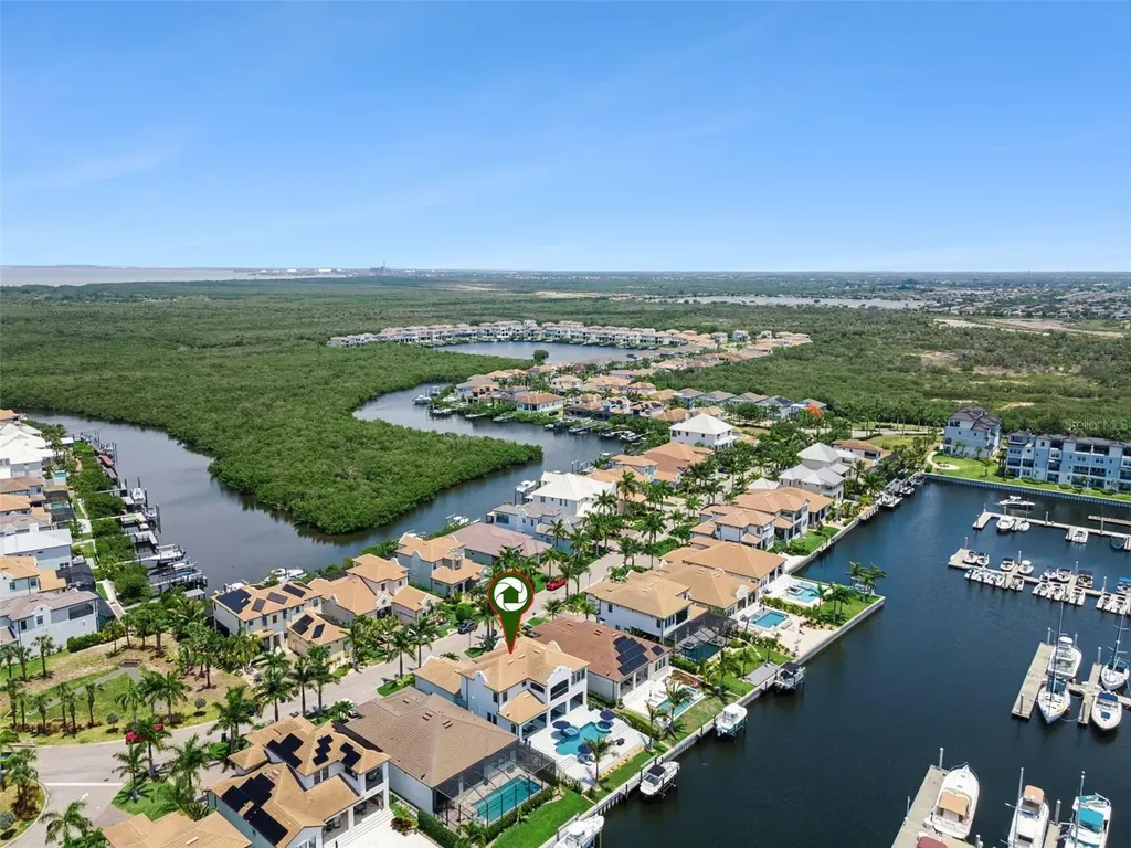 3028 Christophers Watch Lane Ruskin FL 33570