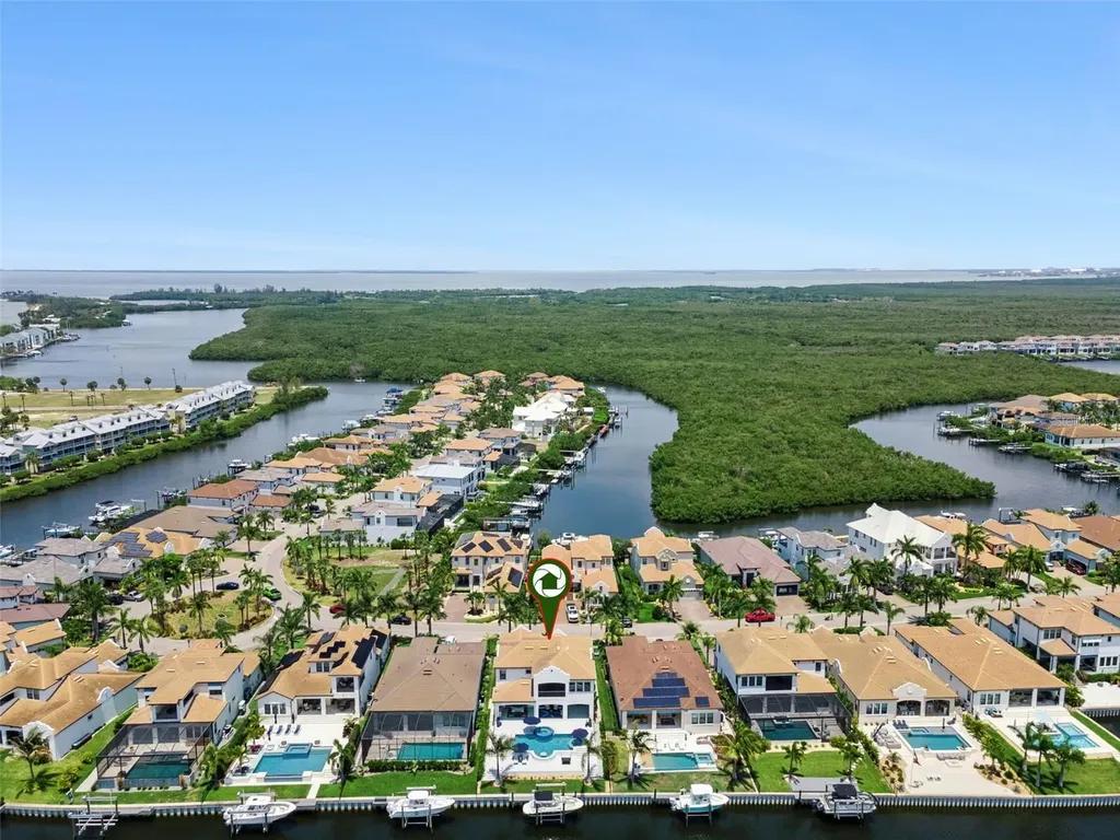 3028 Christophers Watch Lane Ruskin FL 33570