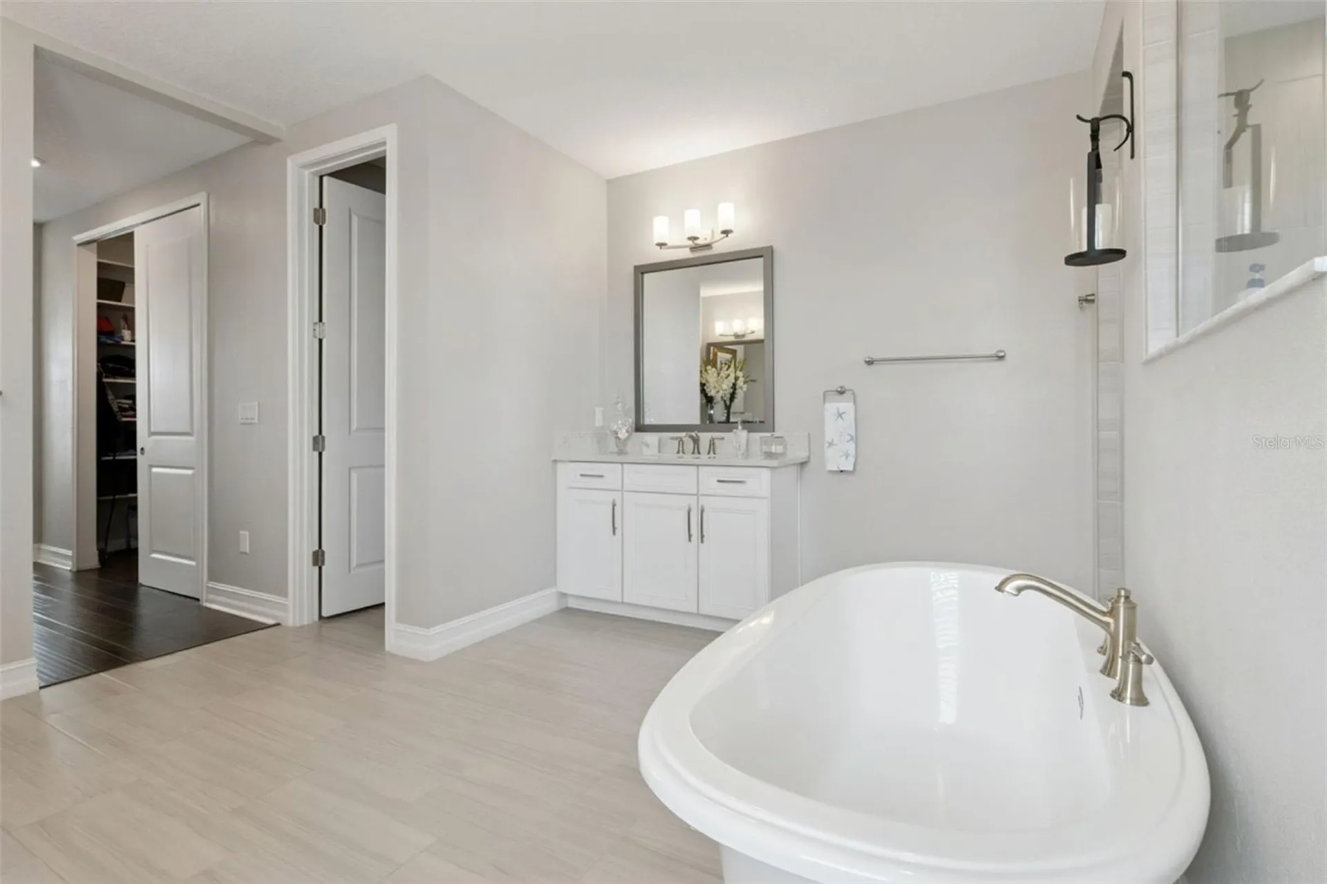 3028 Christophers Watch Lane Ruskin FL 33570