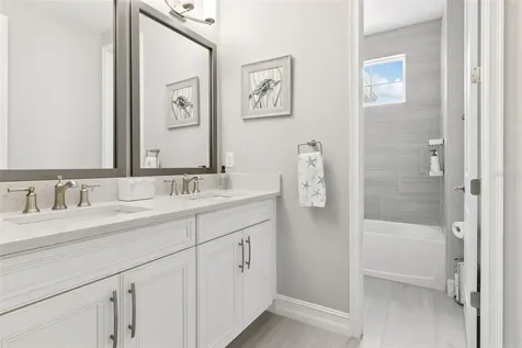 3028 Christophers Watch Lane Ruskin FL 33570
