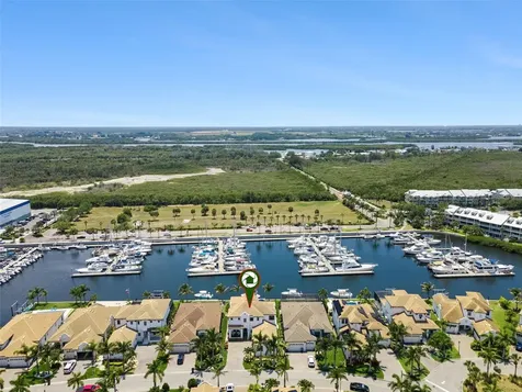 3028 Christophers Watch Lane Ruskin FL 33570