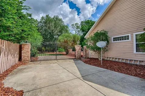 12208 SW 9th Avenue Newberry FL 32669