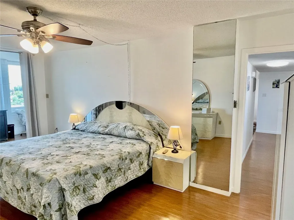 700 Mirror Terrace NW Winter Haven FL 33881