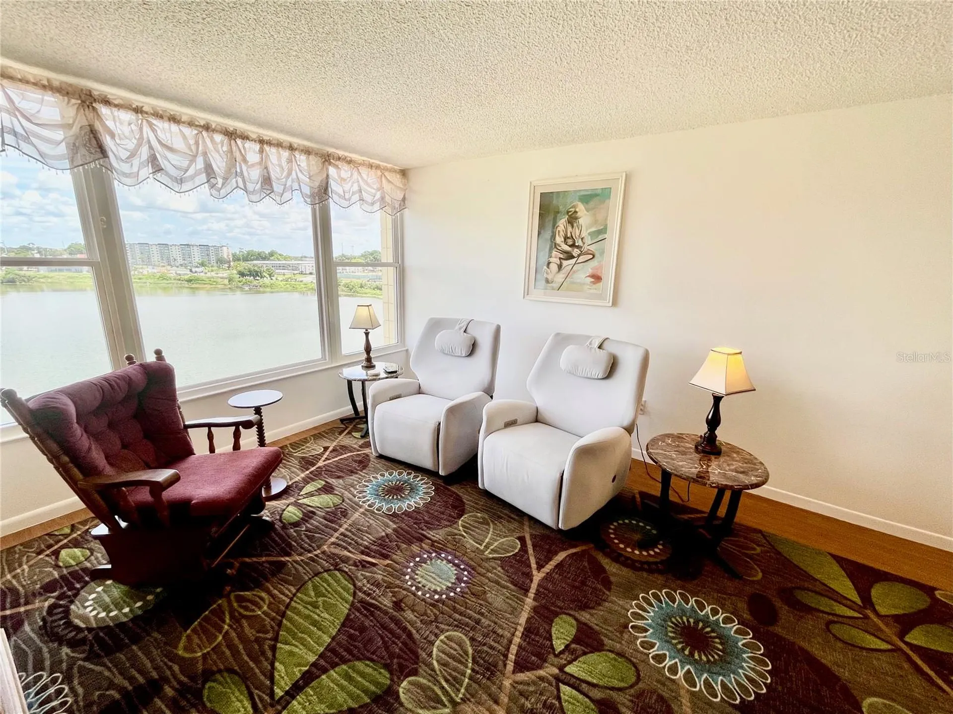 700 Mirror Terrace NW Winter Haven FL 33881