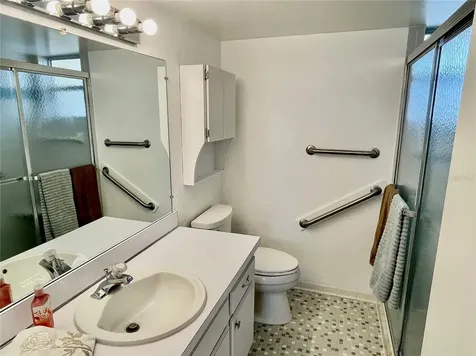 700 Mirror Terrace NW Winter Haven FL 33881