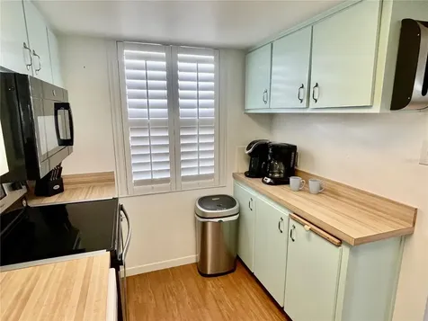 700 Mirror Terrace NW Winter Haven FL 33881