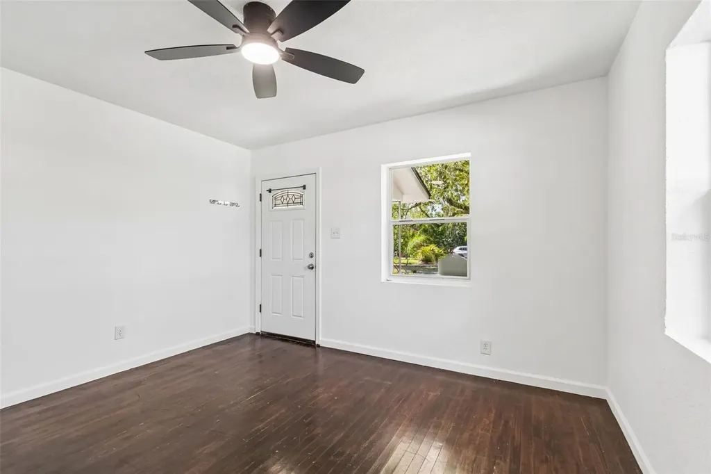 3737 Burlington Avenue N St Petersburg FL 33713