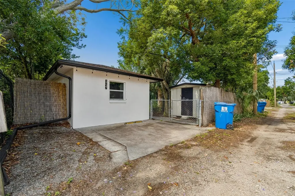 3737 Burlington Avenue N St Petersburg FL 33713
