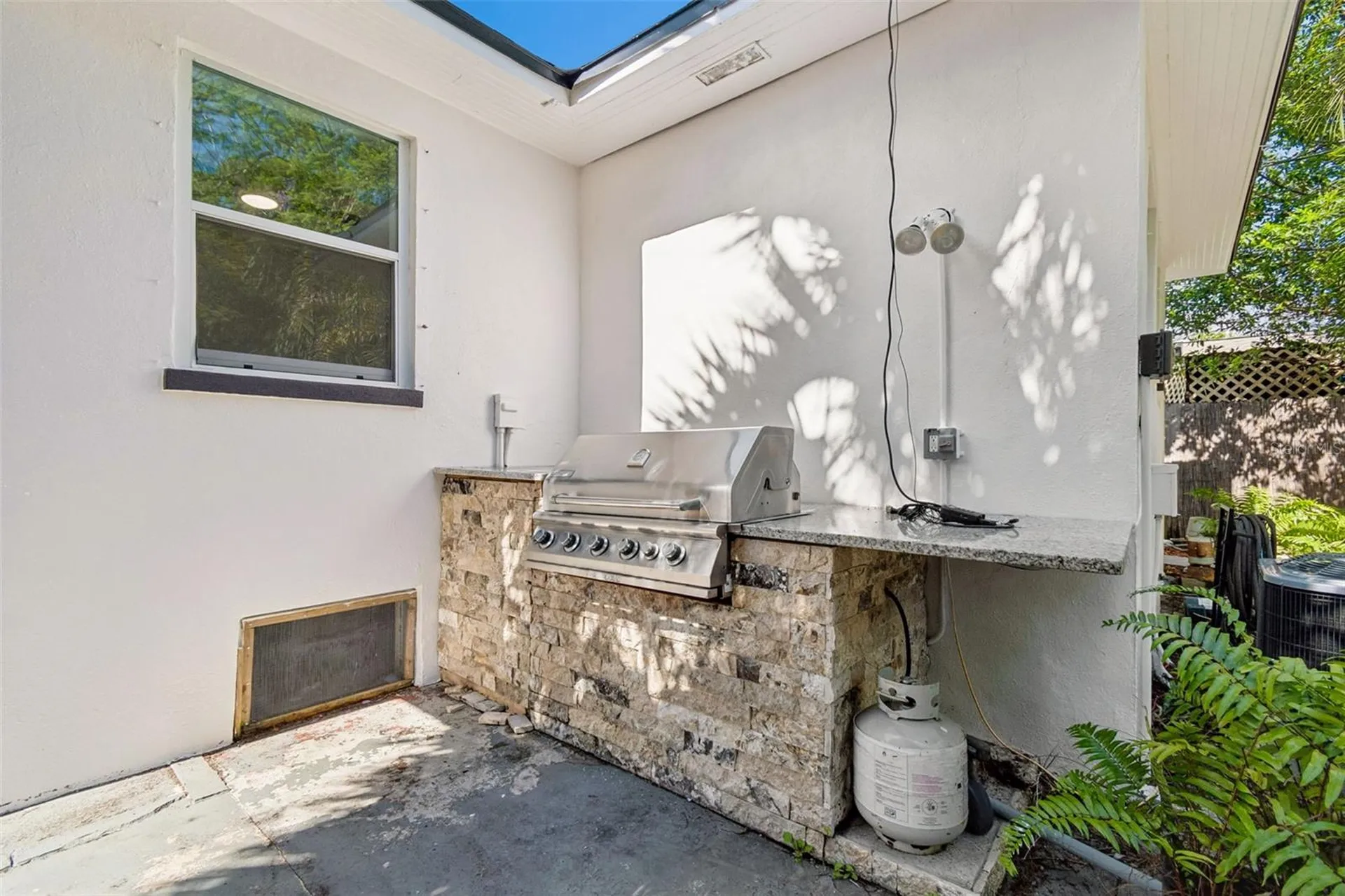 3737 Burlington Avenue N St Petersburg FL 33713