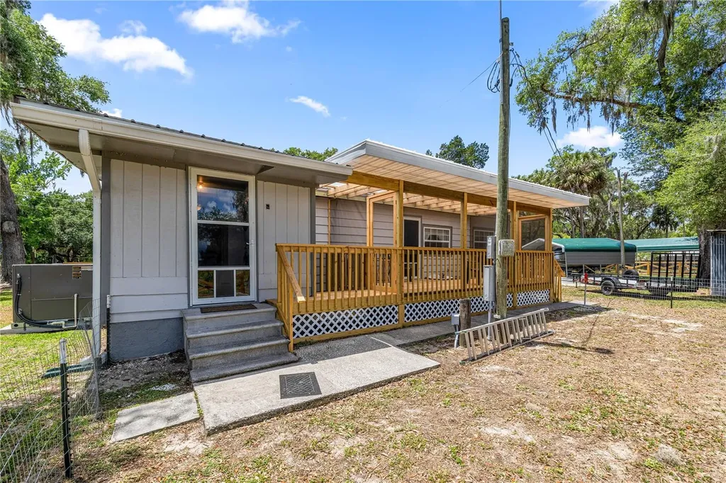 22535 SW 117th Street Dunnellon FL 34431
