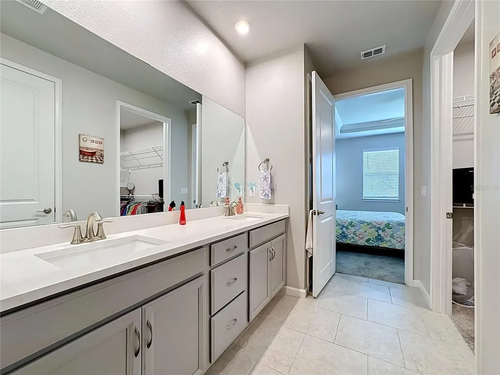 3775 Maxwell Park Drive Sun City Center FL 33573