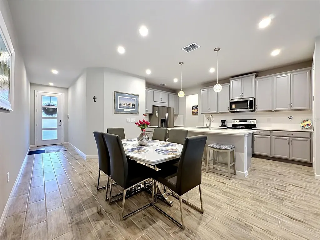 3775 Maxwell Park Drive Sun City Center FL 33573