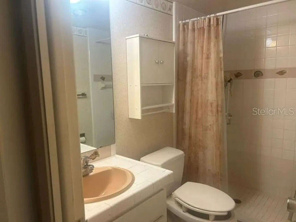7461 W Country Club Drive N Sarasota FL 34243