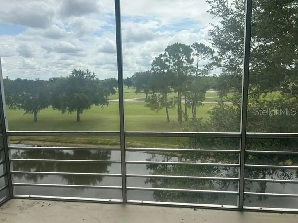 7461 W Country Club Drive N Sarasota FL 34243