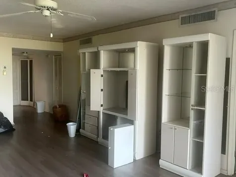 7461 W Country Club Drive N Sarasota FL 34243