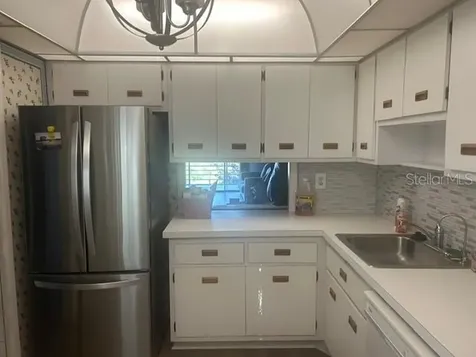 7461 W Country Club Drive N Sarasota FL 34243