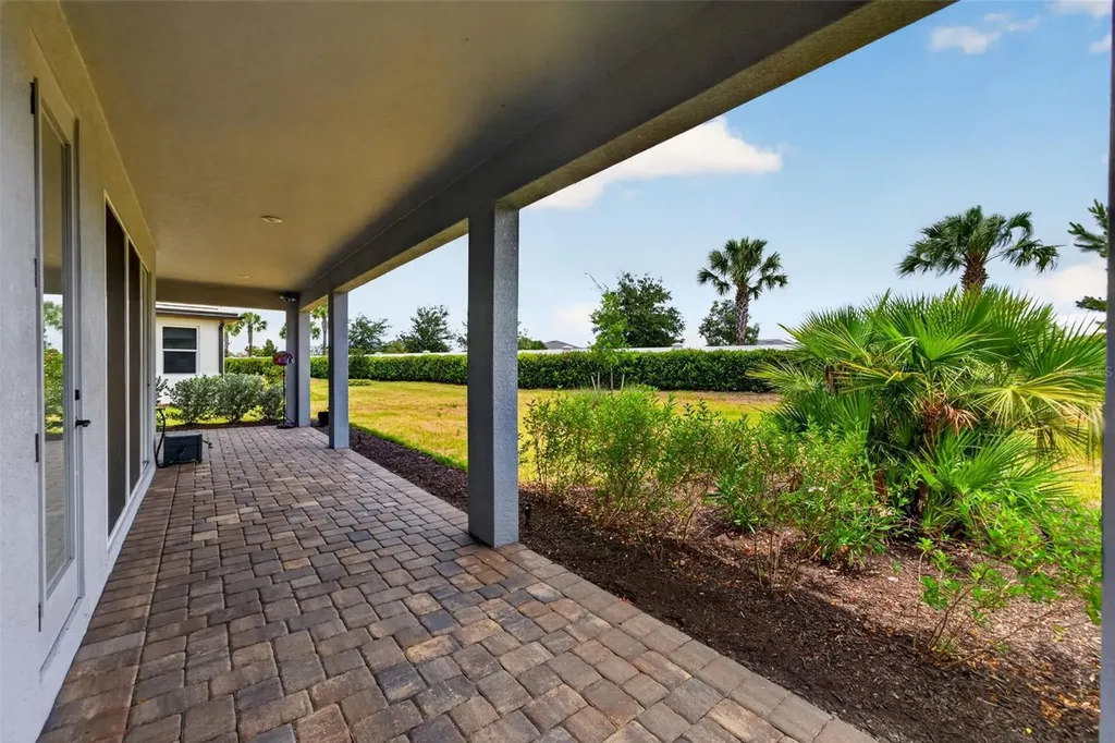 17510 Savory Mist Circle Bradenton FL 34211