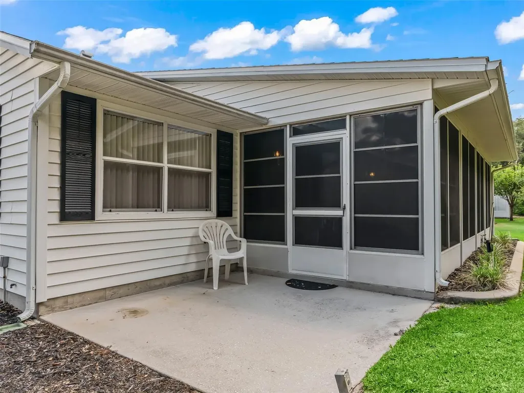 1103 Ben Hope Leesburg FL 34788