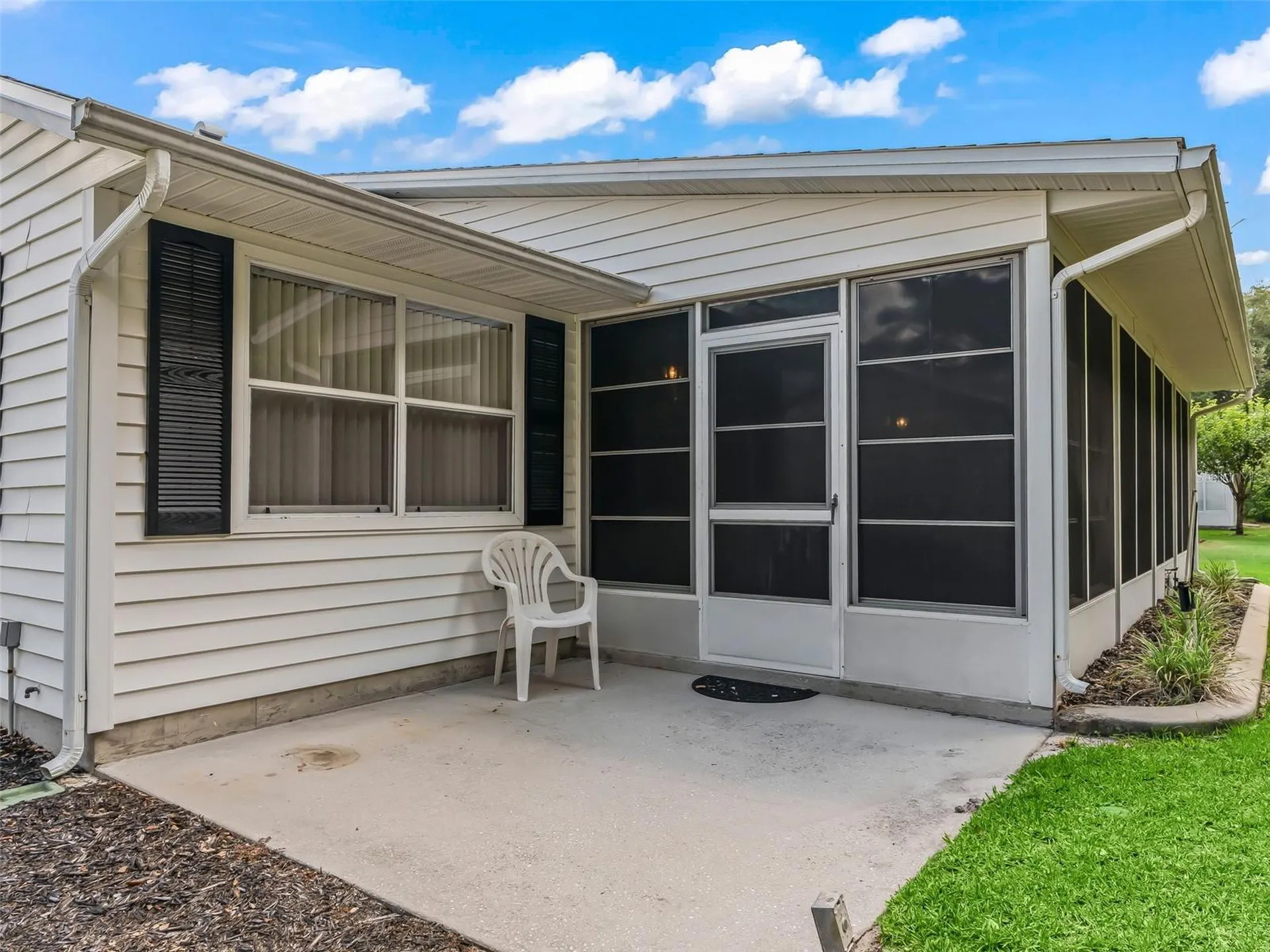 1103 Ben Hope Leesburg FL 34788