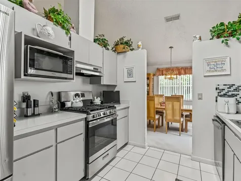 1103 Ben Hope Leesburg FL 34788