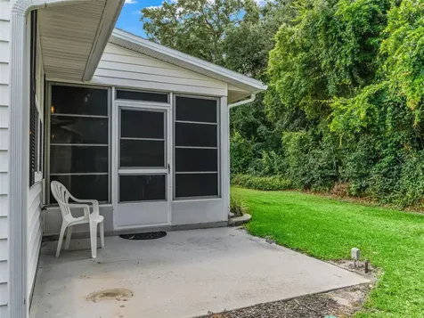 1103 Ben Hope Leesburg FL 34788