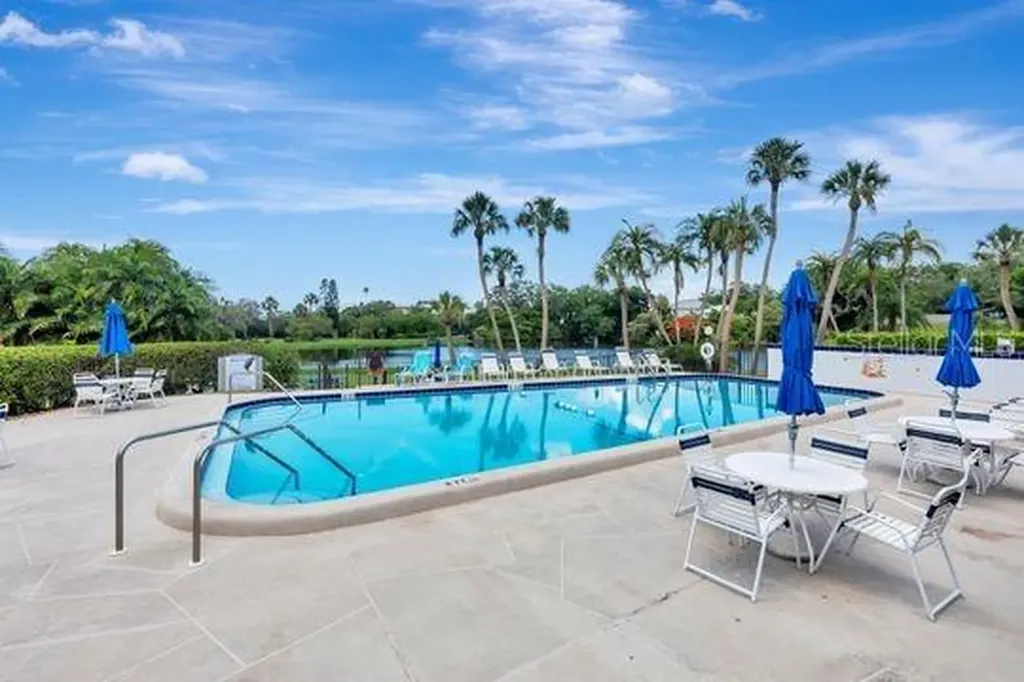220 Belleview Boulevard Belleair FL 33756