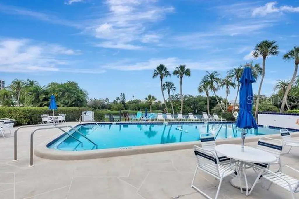 220 Belleview Boulevard Belleair FL 33756