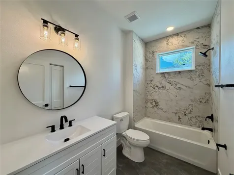 2848 30th Avenue N St Petersburg FL 33713