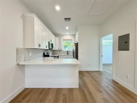 2848 30th Avenue N St Petersburg FL 33713