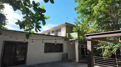 690 Los Naborias Street Vega Alta PR 00692