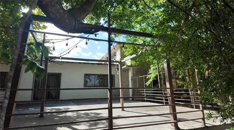 690 Los Naborias Street Vega Alta PR 00692