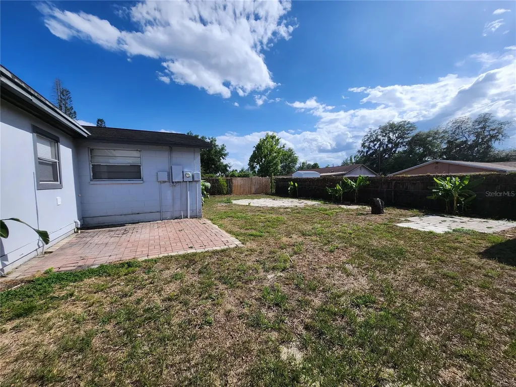806 Walnut Drive Seffner FL 33584