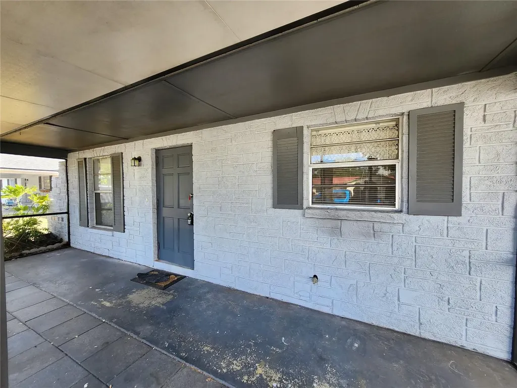 806 Walnut Drive Seffner FL 33584