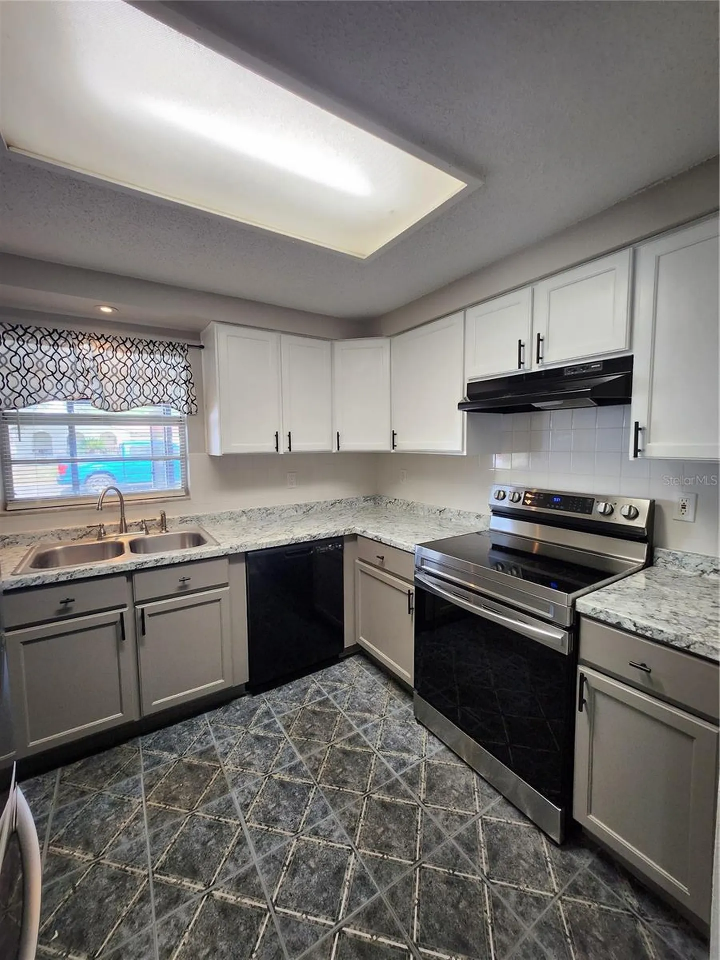 806 Walnut Drive Seffner FL 33584