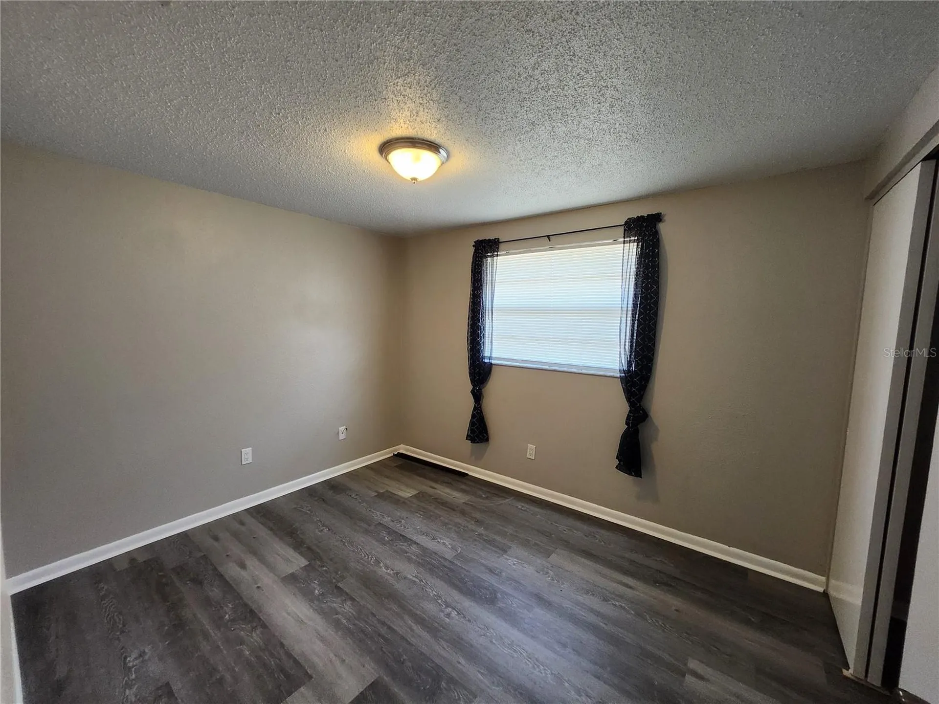 806 Walnut Drive Seffner FL 33584