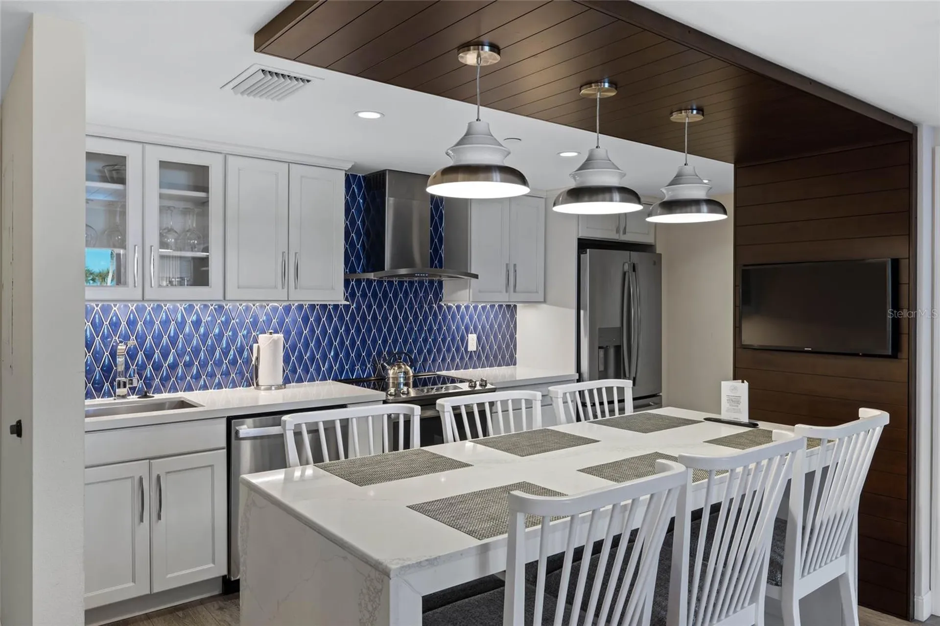 210 Sands Point Road Longboat Key FL 34228