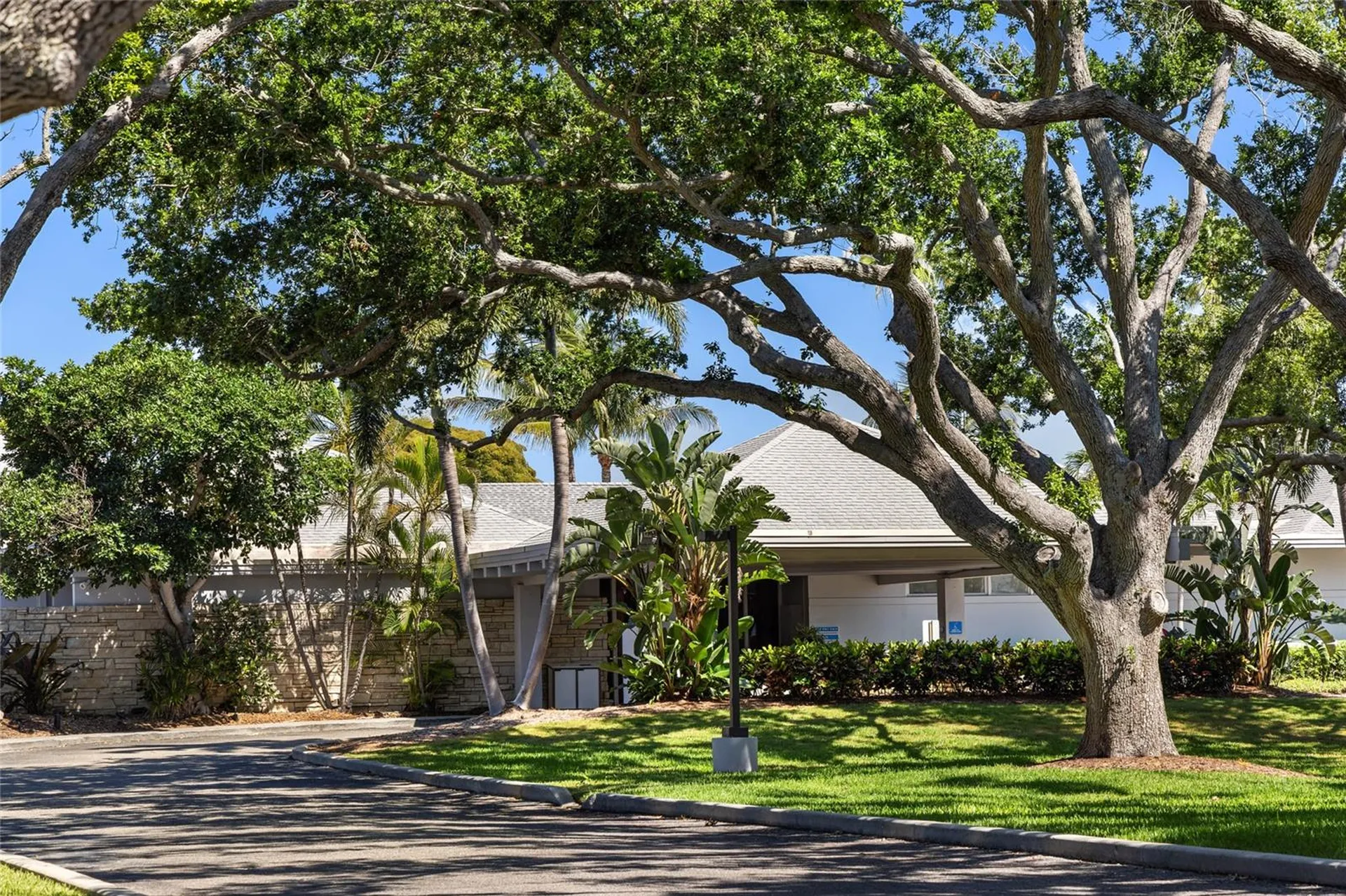 210 Sands Point Road Longboat Key FL 34228
