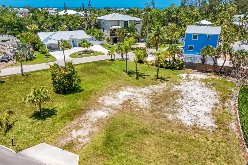 591 Russell Street Longboat Key FL 34228