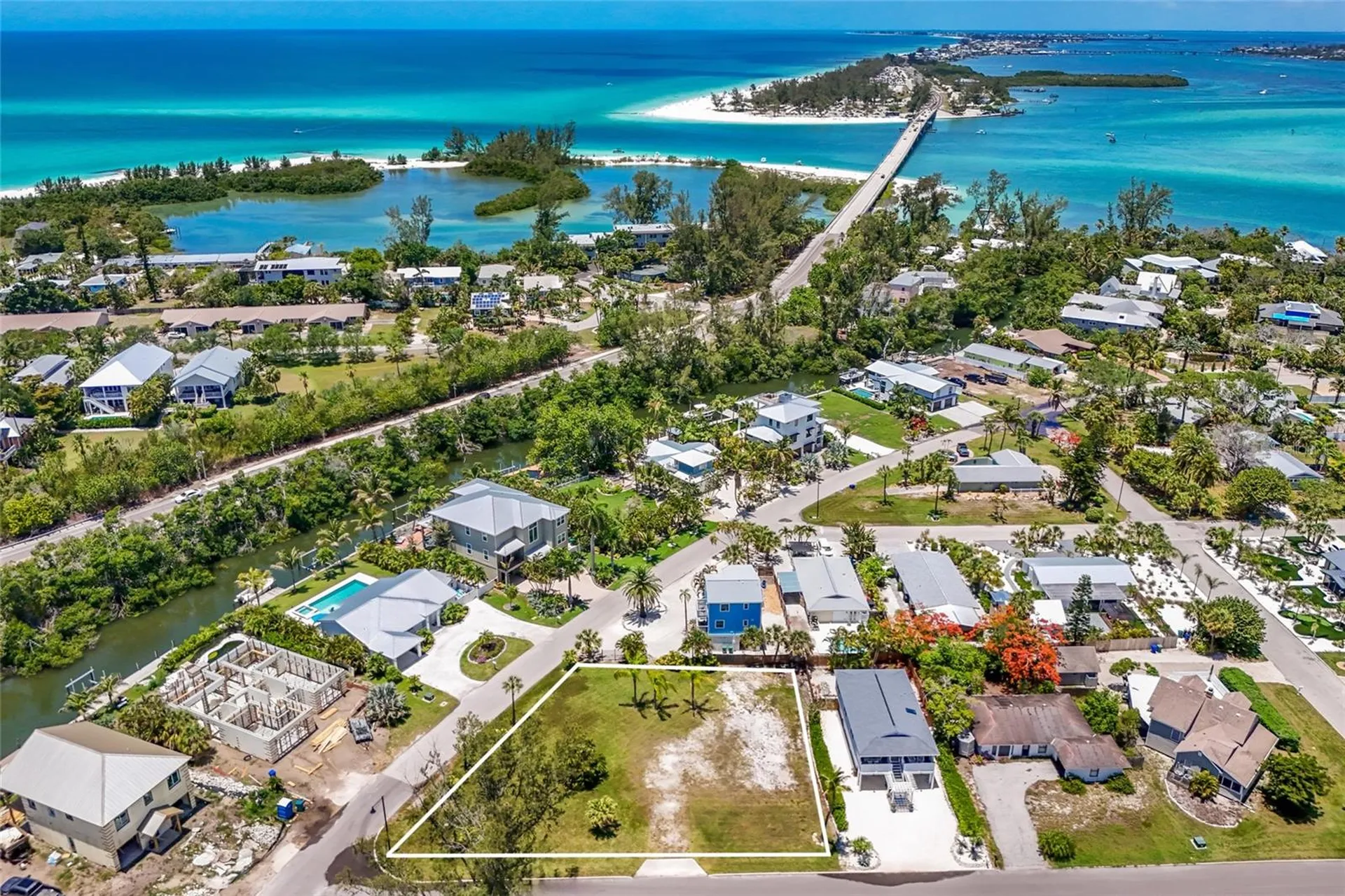 591 Russell Street Longboat Key FL 34228