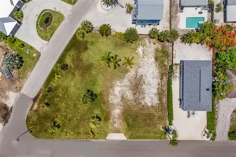 591 Russell Street Longboat Key FL 34228