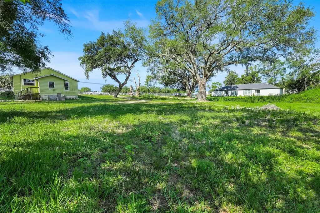 2104 South Street Leesburg FL 34748
