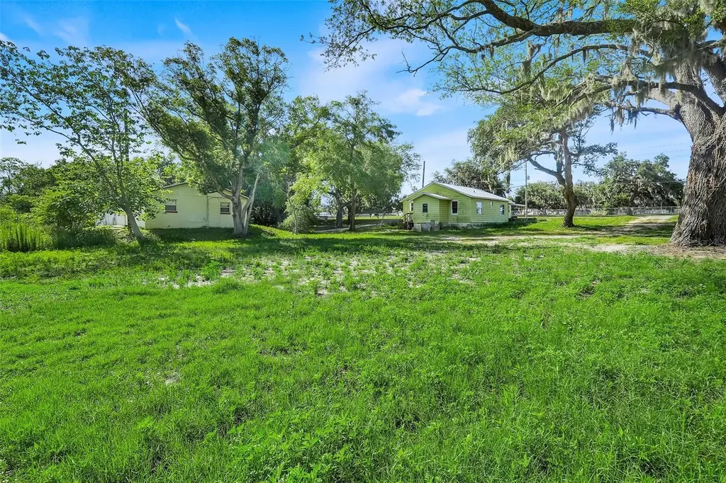 2104 South Street Leesburg FL 34748