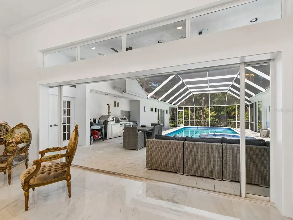 2402 Huntington Boulevard Safety Harbor FL 34695
