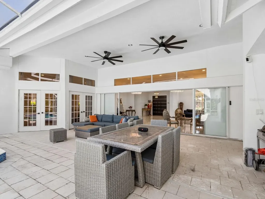 2402 Huntington Boulevard Safety Harbor FL 34695